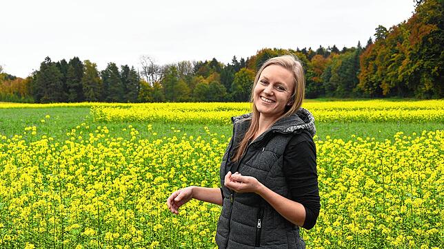 Stefanie Fahr aus Gottmadingen vereint Landwirtschaft und Technik: Mit modernster Technik und in unterschiedlichen Farben blühenden ...