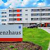 Vier Bewohner und vier Mitarbeiter des Lorenzhauses sind positiv auf das Coronavirus getestet worden.