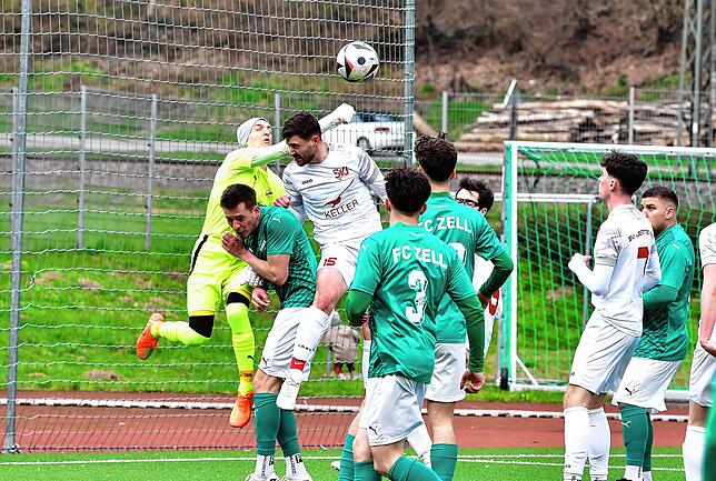 Bild 30: FC Zell feiert 7:0-Kantersieg gegen SV Jestetten – und wir haben Fotos!