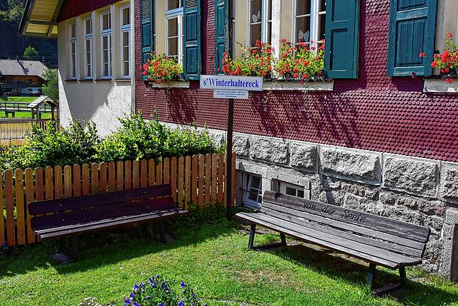 Beim Winterhalter Museum &bdquo;Petit Salon&ldquo; in Menzenschwand wurde eine &bdquo;Winterhalterecke&ldquo; eingerichtet.