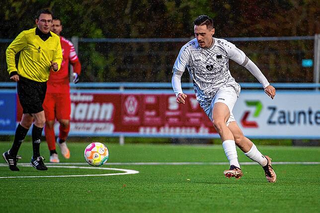 Bild 10: Spvgg. Wutöschingen gewinnt gegen Reserve des FC Tiengen 08 mit 3:0 &ndash; und wir haben Bilder!