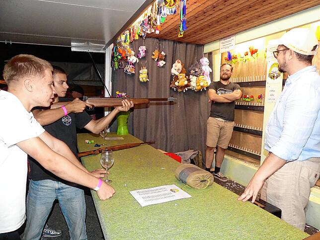 Bild 5: Die Bilder vom Bermatinger Weinfest! So schön war der Auftakt am Freitagabend