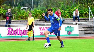 Weiter klettern: Nach dem Derbysieg beim FC Tiengen 08 wollen Kapitän David Groß und der SV Weil gegen den TuS Binzen den nächsten Sieg ...