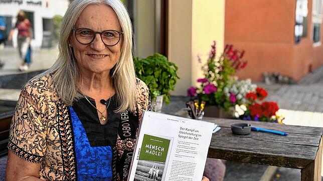 Autorin Ursula Gabele (72) veröffentlicht ihr Buch unter ihrem Mädchennamen Ursula Johanna Mayer.