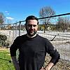 Claudius Wirth steht vor dem Absperrzaun, der seinen Campingplatz trennt. Bei einem Starkregenereignis wurden 200 seiner 258 Plätze ...