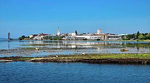 Der Mündungsbereich der Rotach in Friedrichshafen bei einem Bodenseepegelstand von 3,43 Meter am 2. Juli. Das Landratsamt appelliert an ...