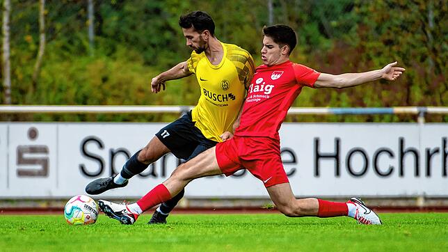 Durchsetzungsvermögen: Marco Pagliarulo (rechts) hat sich in den vergangenen zwölf Monaten zu einer festen Größe in der Defensive des FC ...