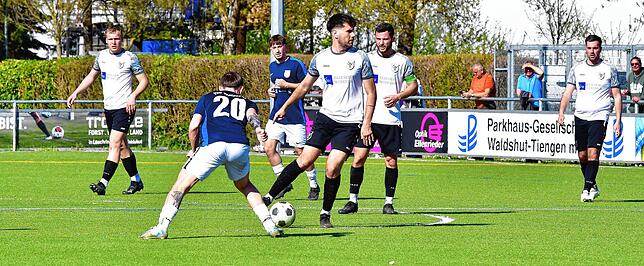 Bild 37: SV Buch siegt 3:2 beim VfB Waldshut – und wir haben Fotos!