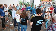 Das SÜDKURIER-Stadtgespräch auf dem Stephansplatz am 22. August. Zahlreiche sind Anwohner, Stadträte und Vertreter der Verwaltung ...