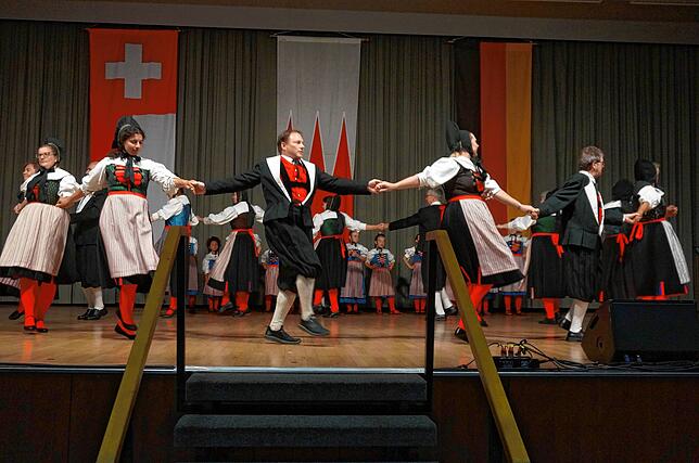 Bild 10: Stimmungsvoller Heimatabend (Teil 2)