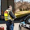 Symbolbild: Bundespolizisten führen seit September vermehrt Grenzkontrollen durch, unter anderem auch an der Grenze zu Österreich und ...