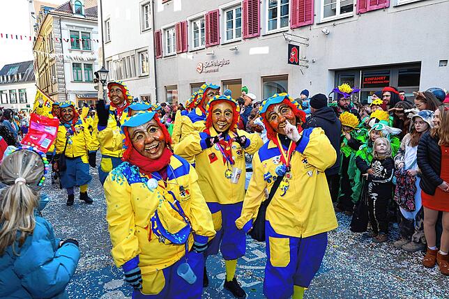 Bild 28: Konstanzer Fasnachtsumzug 2025: Altstadt ist in Narrenhand