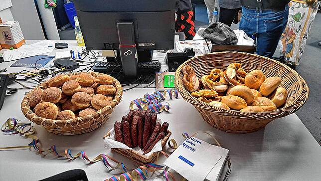 Bild 9: Fasnetstüble Donaueschingen: Die schönsten Bilder vom Schmutzigen Donnerstag in der SÜDKURIER-Redaktion