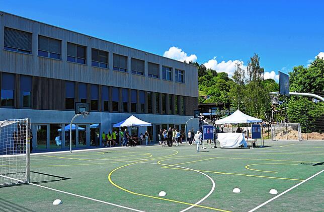 Bild 18: Grund- und Werkrealschule Gurtweil feiert sich und den Erweiterungsbau – wir haben die Bilder
