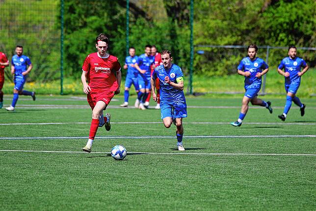 Bild 7: Unsere große Bildergalerie vom Derby zwischen dem FV Möhringen und dem SV TuS Immedingen!