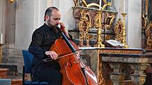 Der berühmte Cellist Alessio Pianelli aus Sizilien tritt bei der Reihe der Peter-Thumb-Konzerte in der Pfarrkirche in Tiengen auf. Im ...
