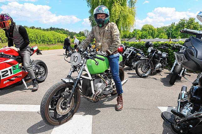 Bild 4: Diese Motorradfahrer sorgen am Bodensee für Staunen - so schick!