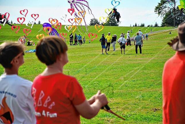 Bild 17: So schön war es auf dem Familiendrachenfest in Hütten