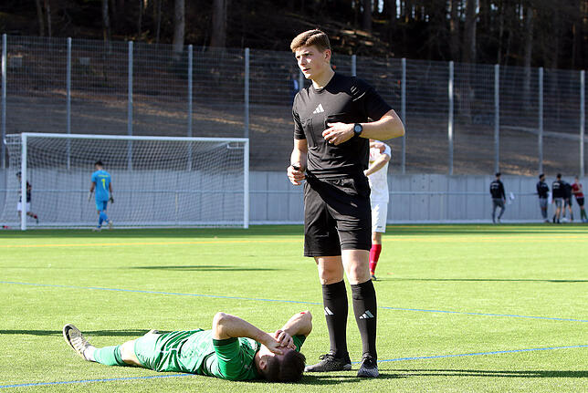Bild 3: TSV Aach-Linz setzt beim SC Pfullendorf II die Akzente. Wir haben die besten Bilder!
