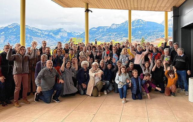 Einige Stockacher waren schon auf dem Rückweg, als zum Abschluss ein Gruppenbild gemacht wurde. Alle Teilnehmer waren begeistert von dem ...