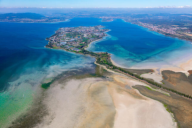 Die Reichenau und das Wollmatinger Ried während der Trockenphase im Sommer 2018