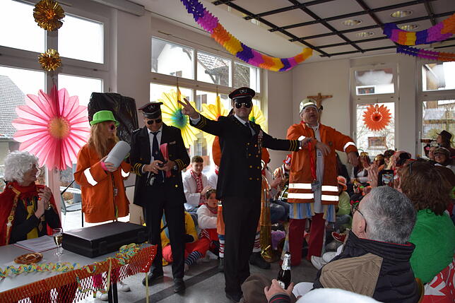 Bild 22: Bilder vom Weilheimer Narrengericht: Fasnet in voller Farbenpracht erleben