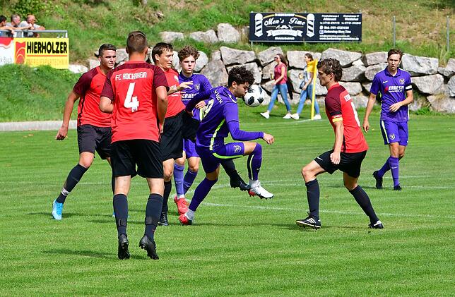 Bild 10: SV Buch besiegt FC Hochrhein glücklich mit 3:2 &ndash; wir haben die Bilder!