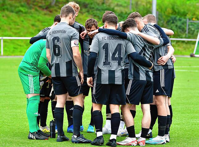 Bild 4: SV Blau-Weiß Murg besiegt FC Hochrhein mit 1:0 – und wir haben Bilder!