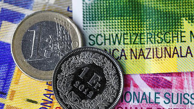 Einen Schweizer Franken für einen Euro? Das gab es lange nicht mehr. Im Mai 2024 lag der Kurs zuletzt bei 0,99.