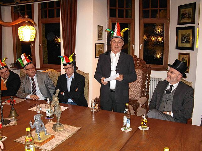 Fasnacht 2010: Rainer Stolz beim Uffwirmkaffee des Narrengerichts.