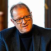 OB Jürgen Roth sieht Ärger am Horizont, wenn Parkplätze einer fahrradstraße weichen müssen. „Da werden wir sicher eine eiskalte ...