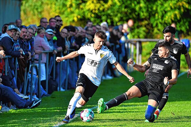Bild 8: FSV Rheinfelden gewinnt Landesliga-Derby beim VfR Bad Bellingen mit 2:1 &ndash; und wir haben die Bilder!