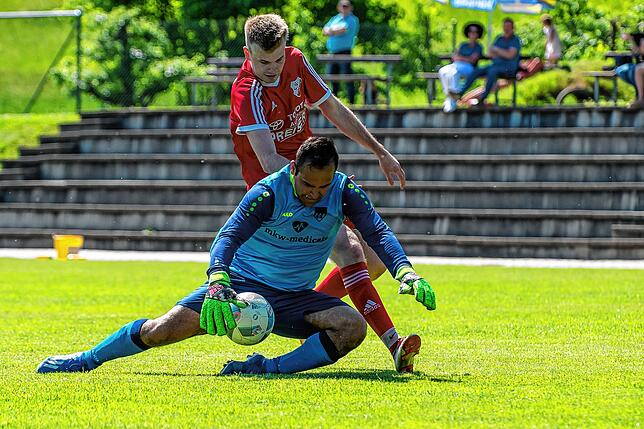 Bild 23: SV Eggingen überrascht mit 2:1-Sieg gegen Spitzenreiter FC Tiengen 08 II &ndash; und wir haben Bilder!