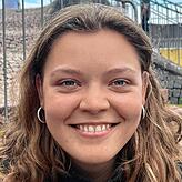 „Im Foyer wurden damals oft Poster, Kleidung oder auch Tickets für Veranstaltungen verkauft“: Julia Korsmeier (25) kann sich noch gut an ...