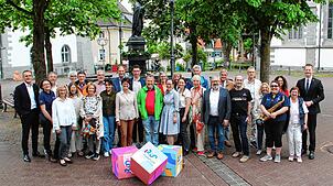 Sie wollen dem 1200-jährigen Stadtjubiläum ihren eigenen Stempel geben. Die ehrenamtlich engagierten Bürgerinnen und Bürger, die ...