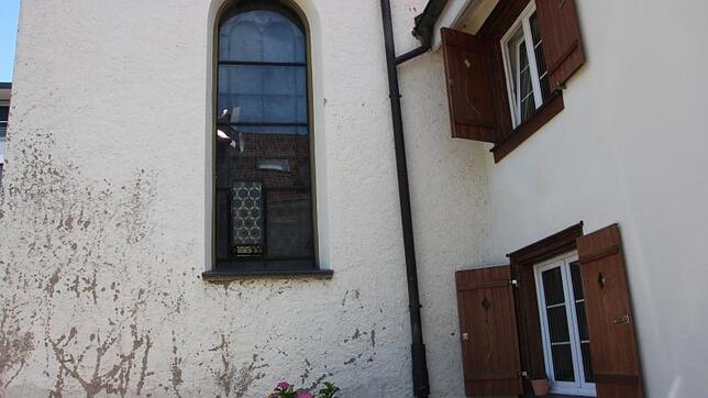 Die alt-katholische Kirche St. Thomas bedarf einer kompletten Sanierung. Sowohl außen als auch innen sind viele Schäden erkennbar. Die ...