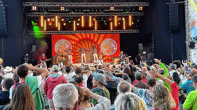 Papi&lsquo;s Pumpels besitzen im Südwesten Deutschlands eine große Fangemeinde. Das macht sich auch am zweitägigen Festival VS zum ...