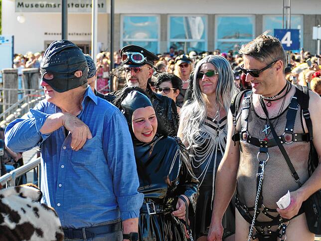 Bild 29: Das Torture Ship legt wieder ab: Die besten Bilder der BDSM- und Fetischfreunde am Bodensee