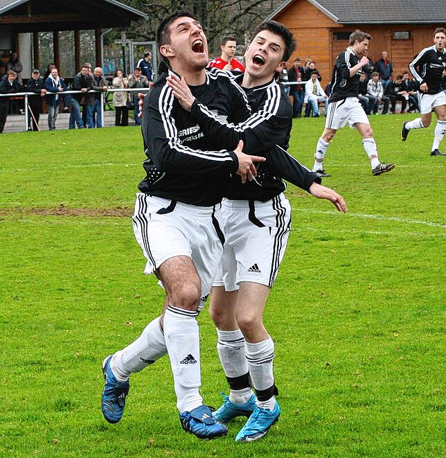 Bild 42: Schnappschüsse aus der Bezirksliga-Saison 2009/2010