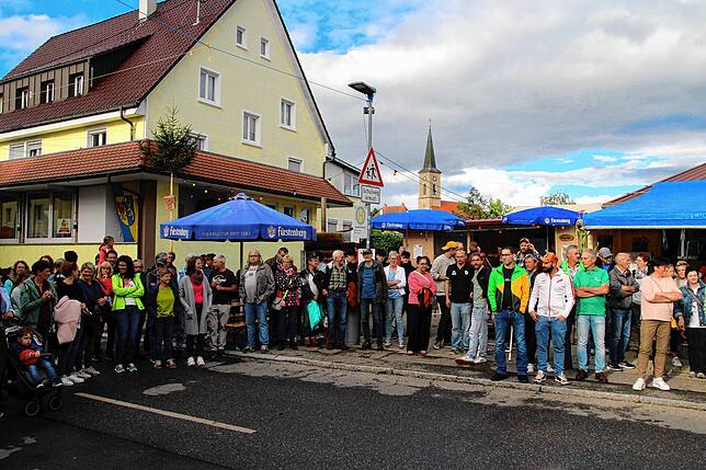 Bild 5: So schön war es auf dem Brunnenfest in Döggingen