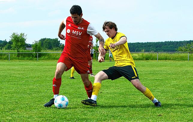 Bild 2: Der SV Denkingen ist Meister und steigt in die Landesliga auf. Wir waren mit der Kamera dabei!