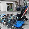 In der Nacht auf Fronleichnam brannten am Landungsplatz Überlingen zwei Papiertonnen.