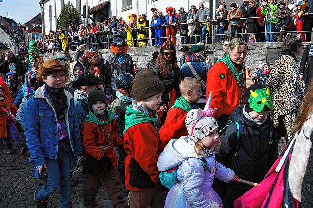 Bild 18: Markdorf: Narrenbaumsetzen 2025 – alle Highlights und besten Einblicke!