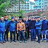 Ein Teil des Aufbauteams mit den Organisatoren Thomas Weisser (links) und Rainer Huber (Fünfter von links). Bis zur Eröffnung des ...