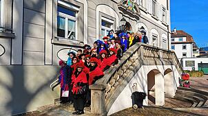 Bild : Wiiberrätschede 2025: Im Rathaus feiern die Wehrer Wiiber wild