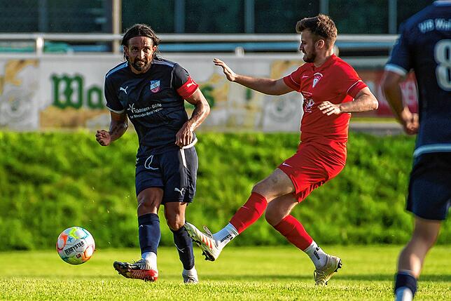 Bild 6: VfB Waldshut verliert gegen den SV RW Ballrechten-Dottingen mit 1:3 &ndash; wir haben Bilder!