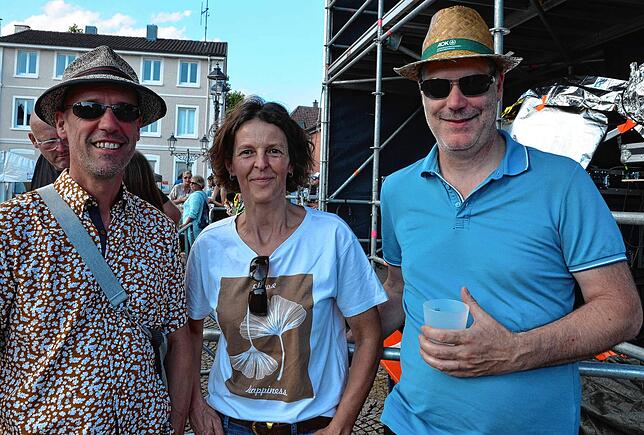 Stefan Schulze, Uli Schulze und Oliver Schulze aus Lindau (von links). „Wenn wir die Musik nicht gut fänden, wären wir ganz sicher nicht ...