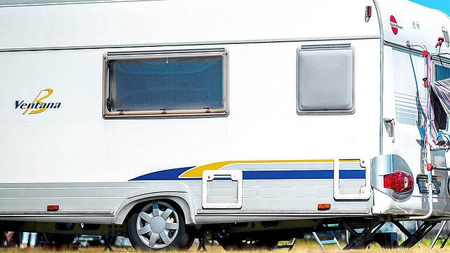 In so einen Wohnwagen sind im Kanton Aarau zwei Männer eingebrochen und haben darin geschlafen. (Symbolbild)