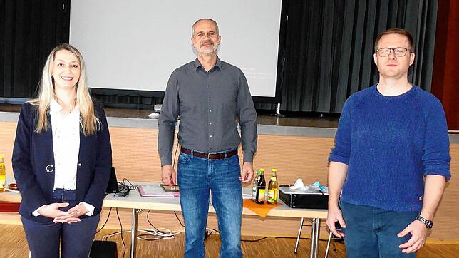 Meßkirchs Bürgermeister Arne Zwick (Mitte) hat bei der Verbandsversammlung den Vorsitz übernommen. Als Stellvertreterin tritt ...