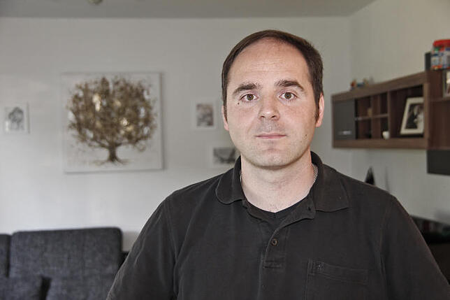 Steffen Beha ist zufrieden mit dem schnellen Internet in VS-Pfaffenweiler.